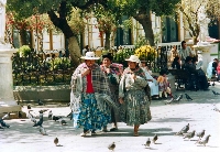 La Paz - Plaza Murillo - Cholitas